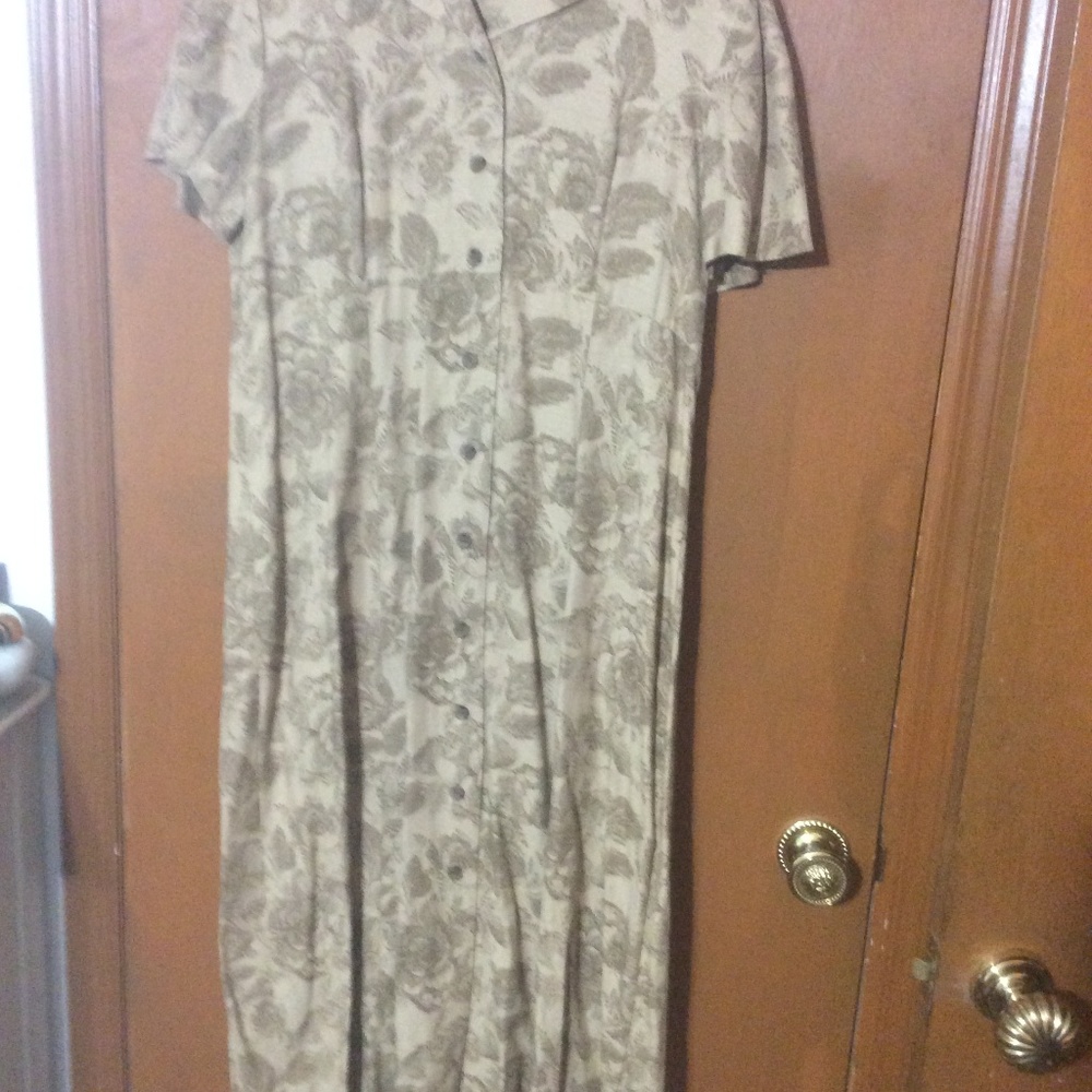 Long fall dress - Leslie Fay -